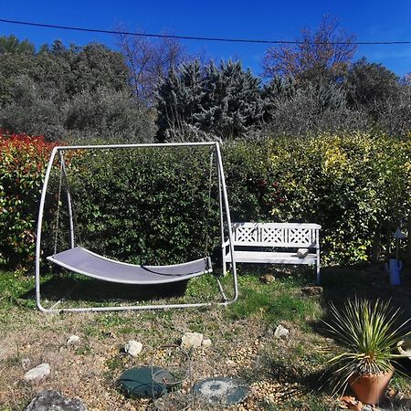 Entre Ventoux Et Luberon, Appartement Dans Maison. Malemort-du-Comtat 外观 照片