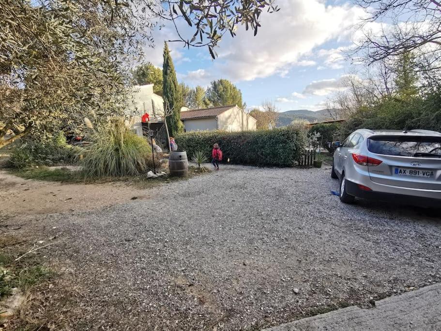 Entre Ventoux Et Luberon, Appartement Dans Maison. Malemort-du-Comtat 外观 照片