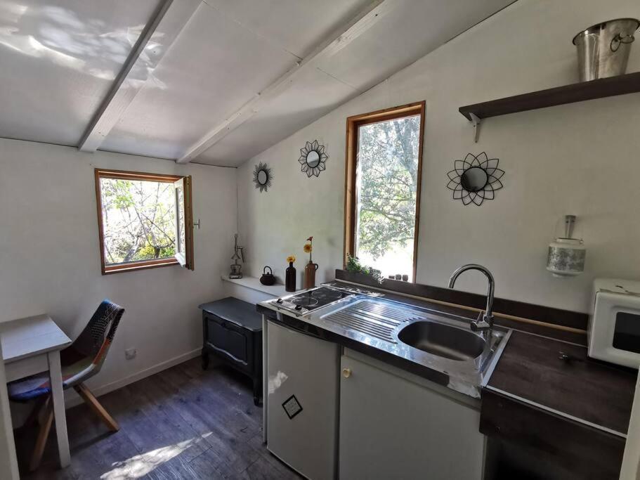 Entre Ventoux Et Luberon, Appartement Dans Maison. Malemort-du-Comtat 外观 照片